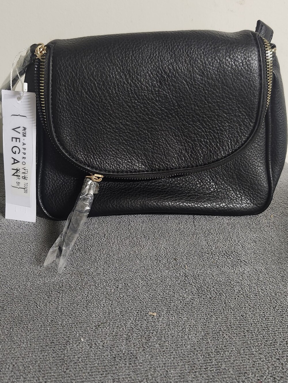 Vegan Leather Black Crossbody Bag - Sleek Everyday Shoulder Bag